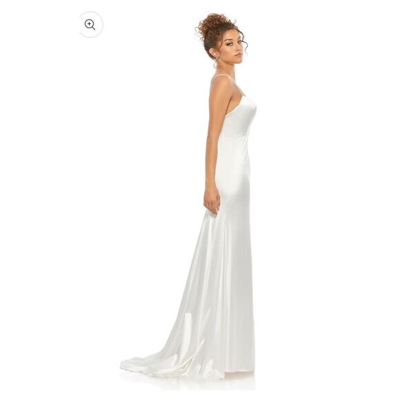 Mac Duggal NWT size 4 white Charmeuse Rhinestone Strap Trumpet Gown style 12428 - Picture 3 of 7